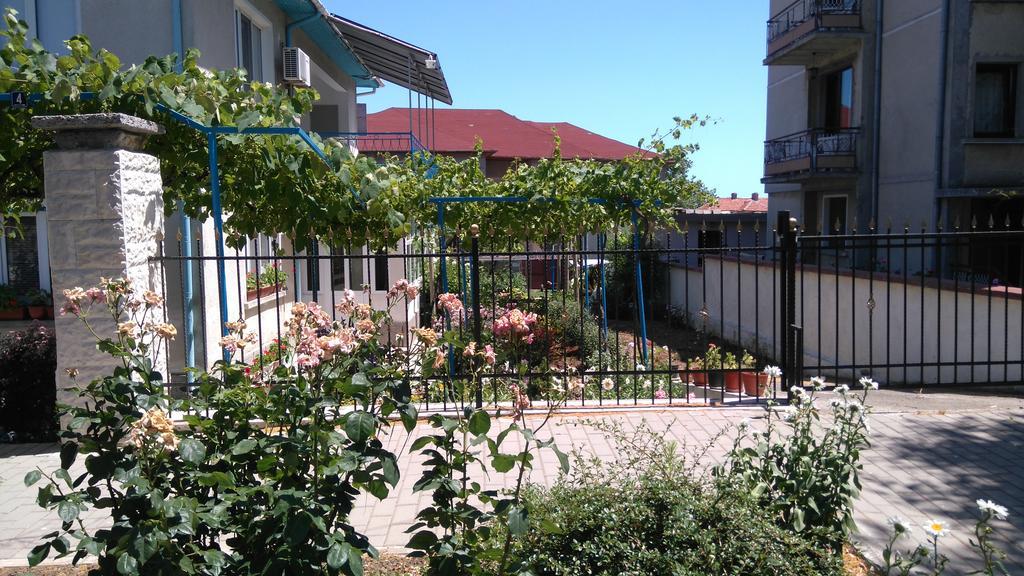 Песента На Морето Obzor Exterior photo